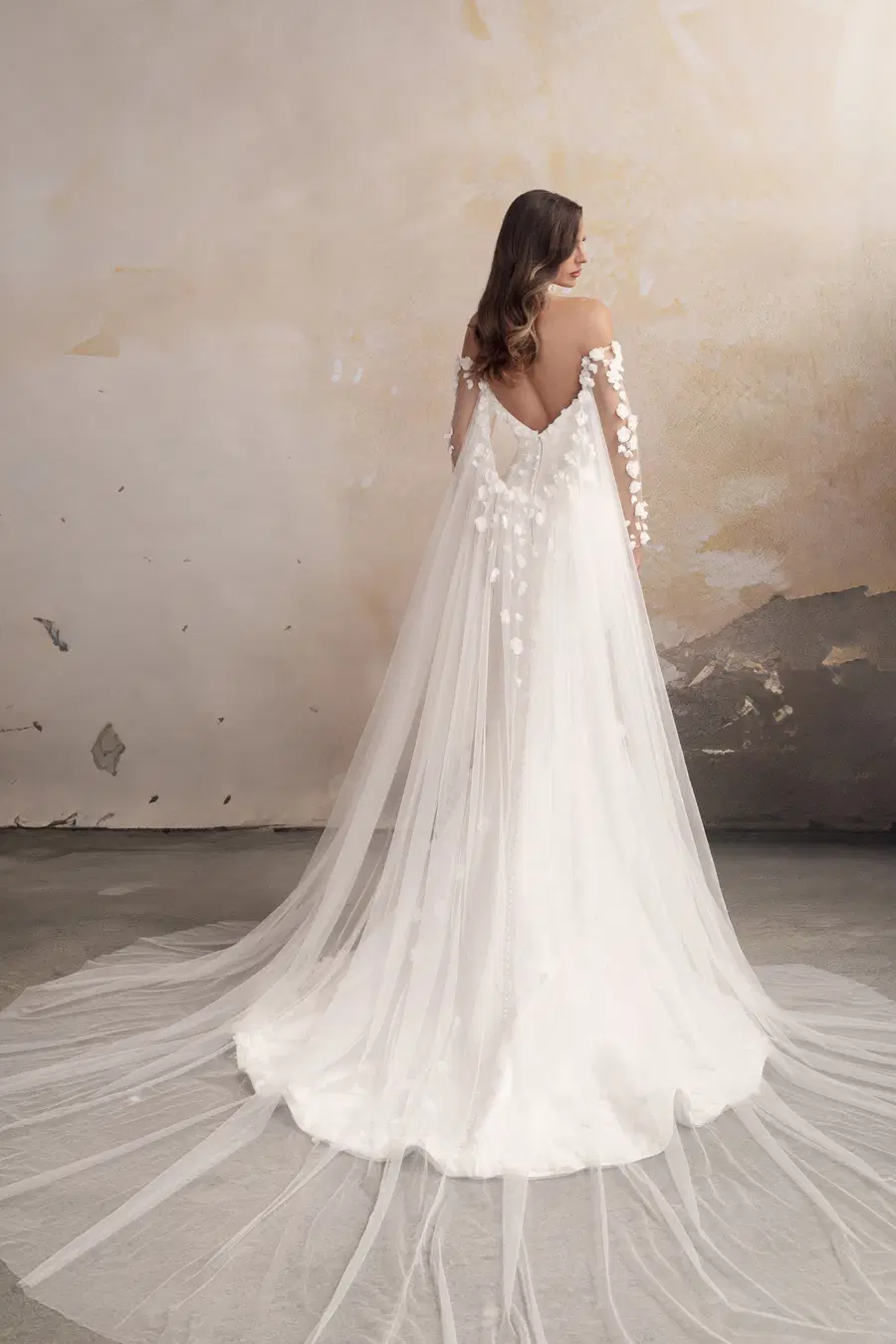 Largartha by Donna Salado Couture - view 3 of 6