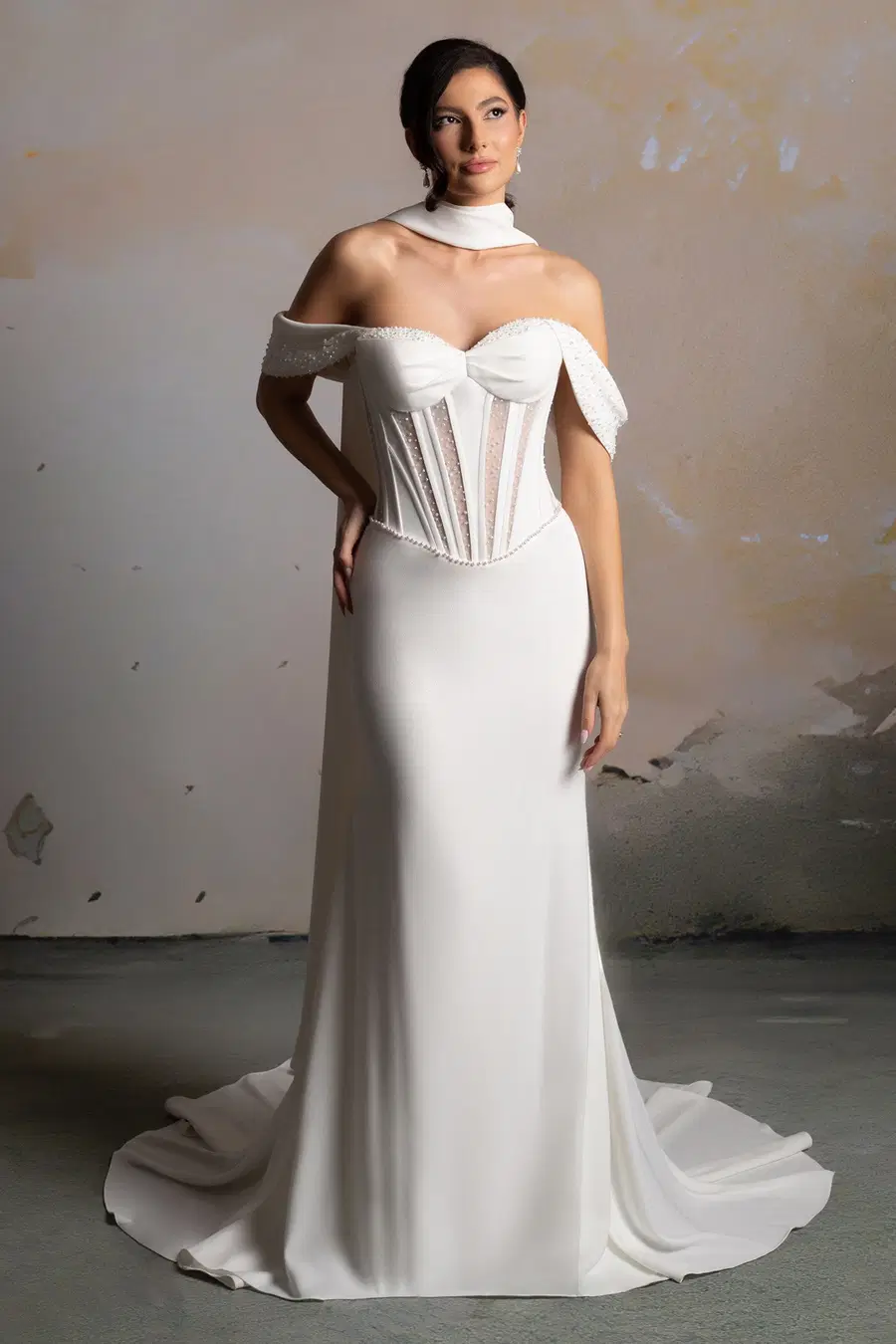 Bronte by Donna Salado Bridal: Mermaid silhouette, sweetheart neckline, separate sleeves, satin