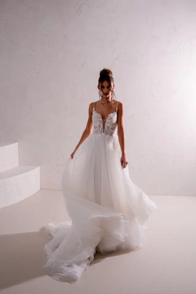 Halo 2512 by Halo: A-Line silhouette, deep V-neck neckline, sleeveless, tulle