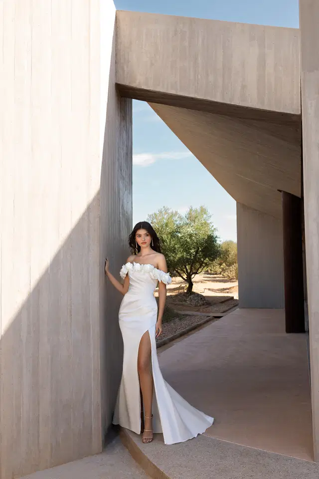 L1151 by Demetrios: Mermaid silhouette, straight neckline, sleeveless, satin