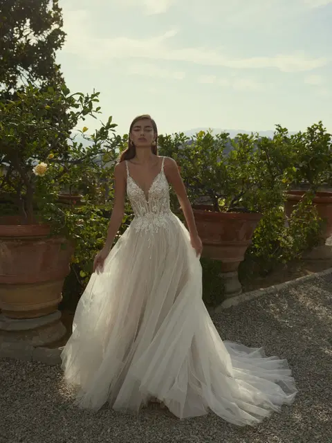 Daisy wedding dress by Modeca Bridal, A-line, lace