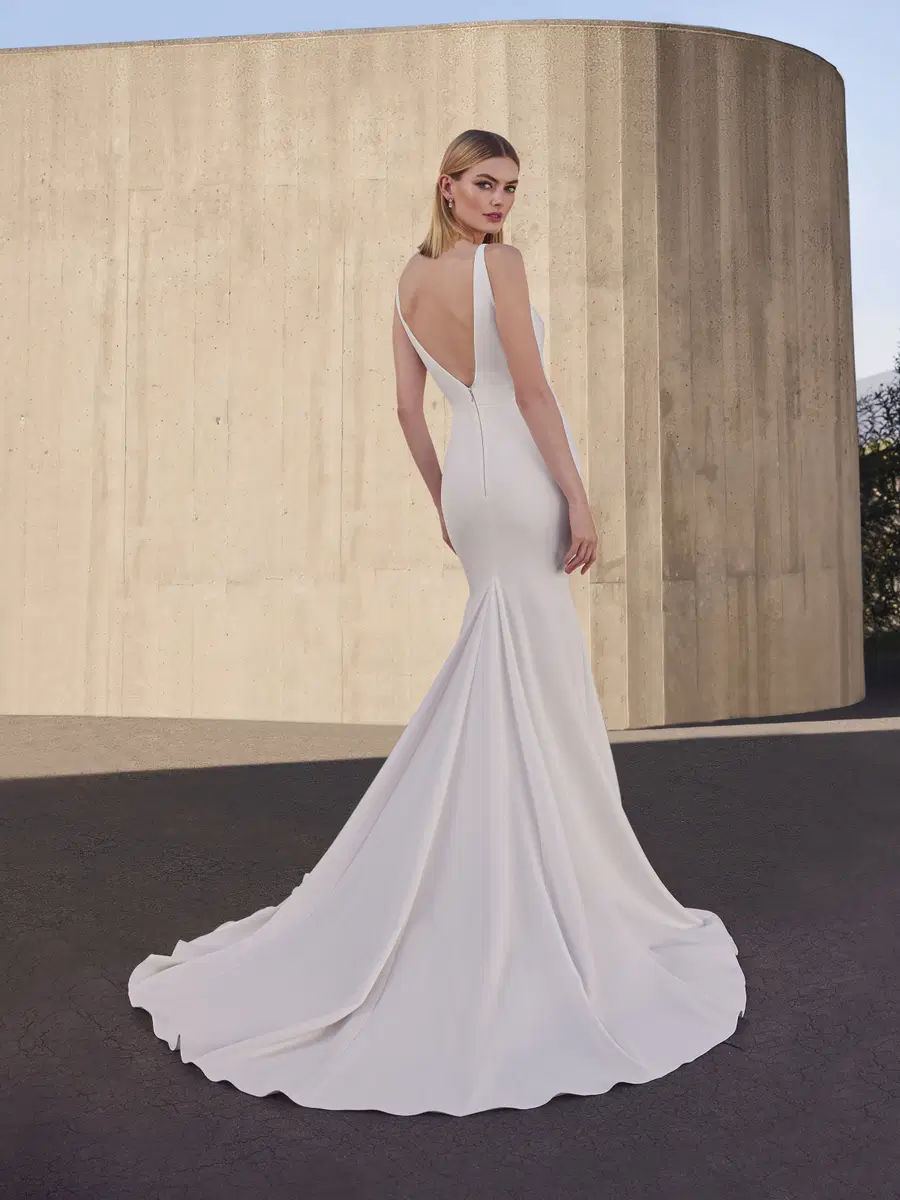 SNOWBEET by Pronovias - view 3 of 3