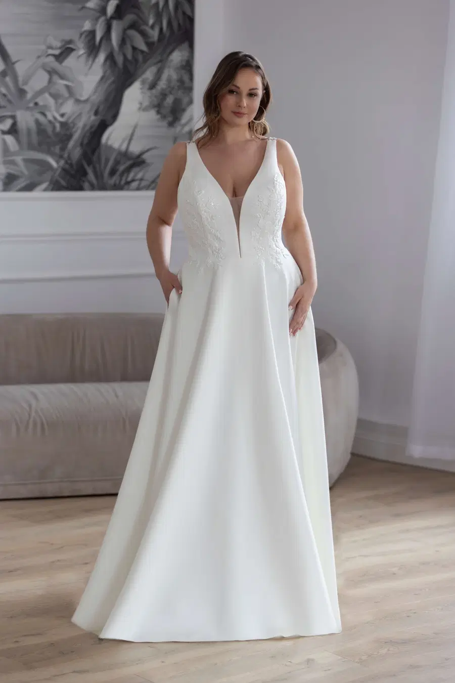 Genet by Jarice: A-Line silhouette, V-neck neckline, satin