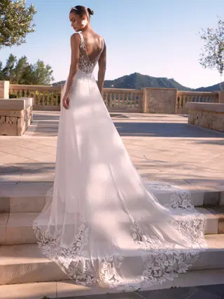 Ione by Bianco Evento - view 2 of 5