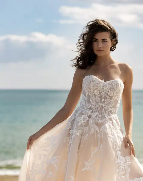Drusilla wedding dress by Amo & Luv, ball gown, tulle