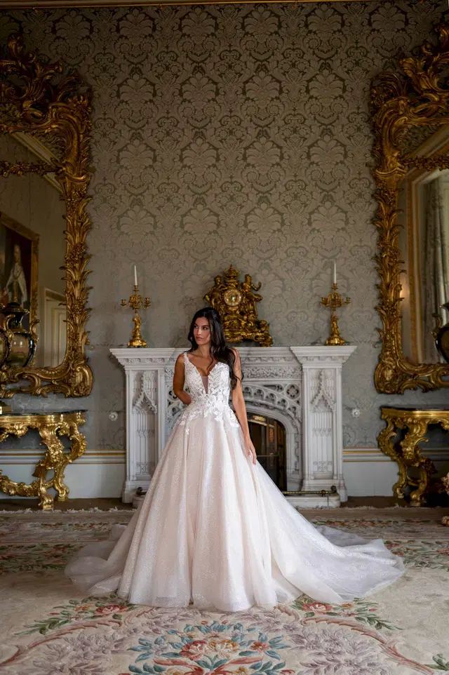 RB3244 by Rachel Allan: Ball Gown silhouette, deep V-neck neckline, sleeveless, tulle