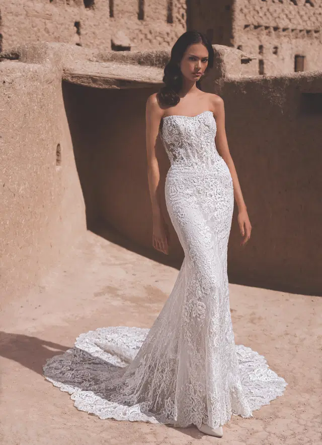Tula by Enzoani - view 2 of 6