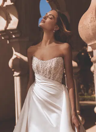 Viola by Enzoani - view 4 of 10