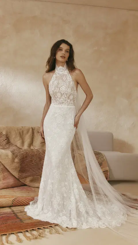 Gabrielle wedding dress by Anna Kara, fit & flare, lace