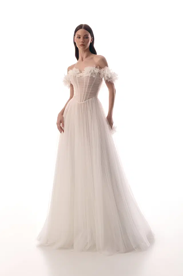 Ines by Innocentia: A-Line silhouette, semi sweetheart neckline, sleeveless, tulle