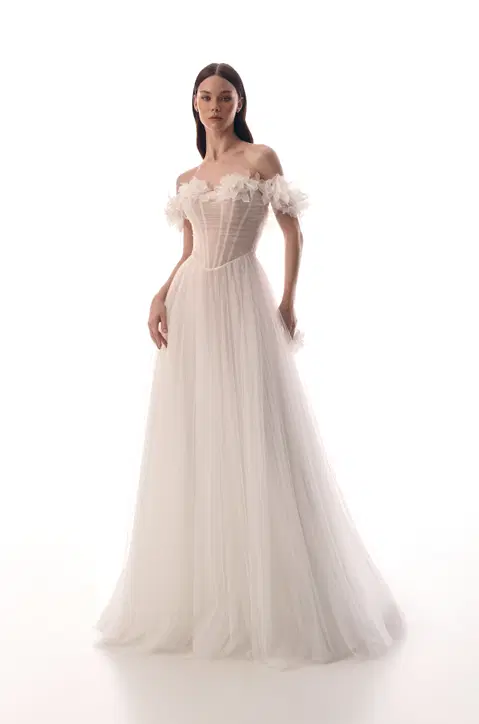 Ines wedding dress by Innocentia, A-line, tulle