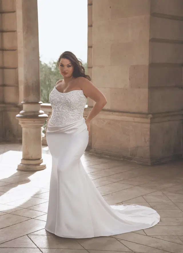 Eldora by Portrait: Straight silhouette, scoop neckline, satin, chapel train