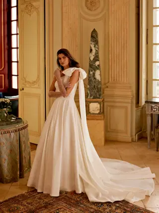 Jacqueline by Justin Alexander - view 3 of 10