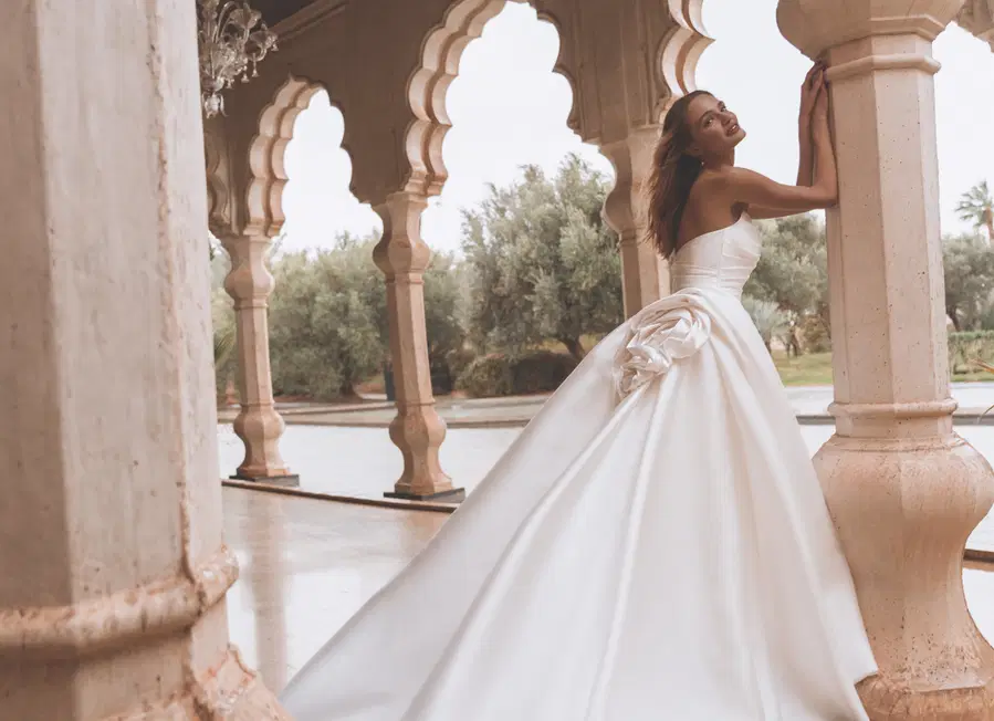 Valencia by Enzoani - view 8 of 8