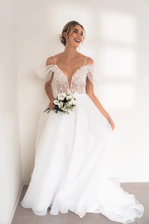 Denise wedding dress by Fan Xia, A-line, organza