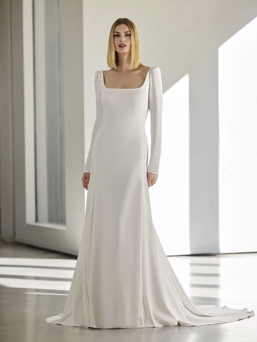 JULIENNE by Pronovias - view 3 of 4