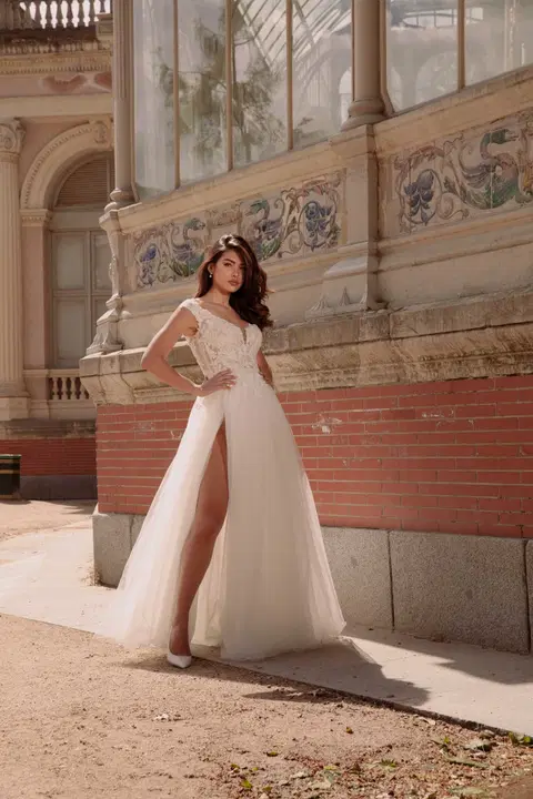 Style TO-2097T wedding dress by Agnes, A-line, lace