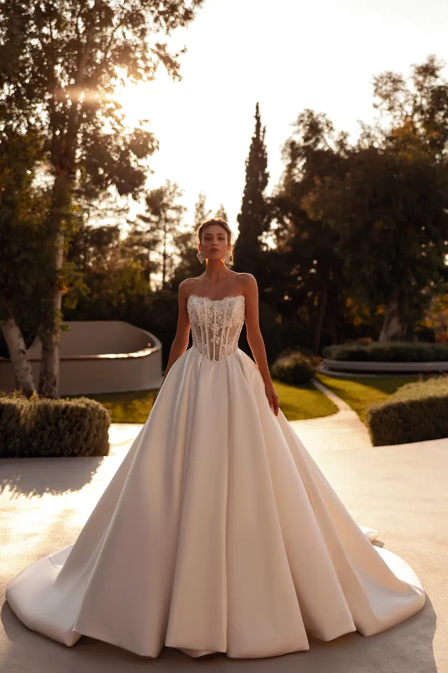 1518 by Demetrios: Ball Gown silhouette, sweetheart neckline, sleeveless, lace
