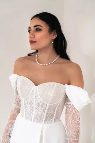 Noor by Fan Xia - view 4 of 8
