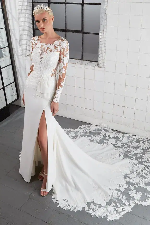 Quinn by Avenue by Josephine Scott - view 2 of 4