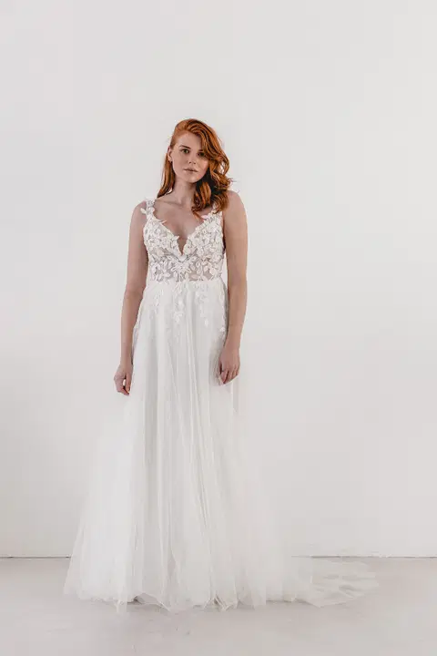 Elfie wedding dress by Esther Hofmann, A-line, lace