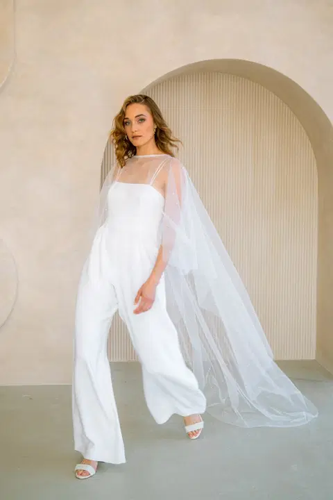 Cape Beleza by noni Selected, two-piece, tulle