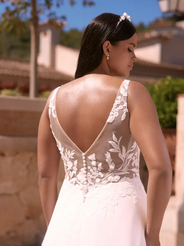 Ione c by Bianco Evento - view 2 of 4