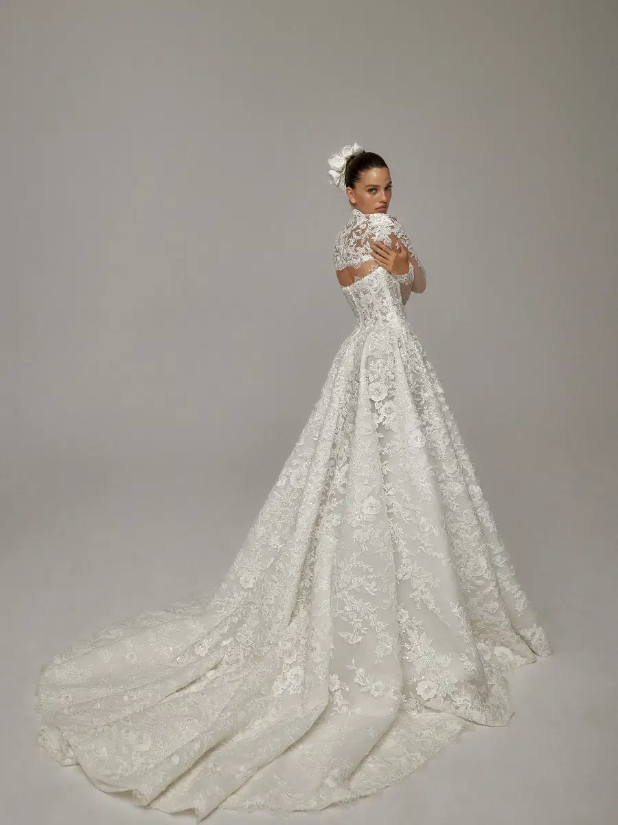 Lizett by Wona Concept - view 3 of 4