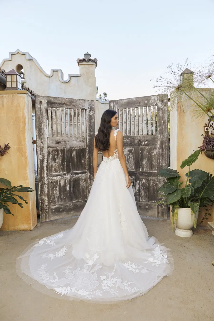 Farrah by Beloved by Casablanca - view 5 of 6