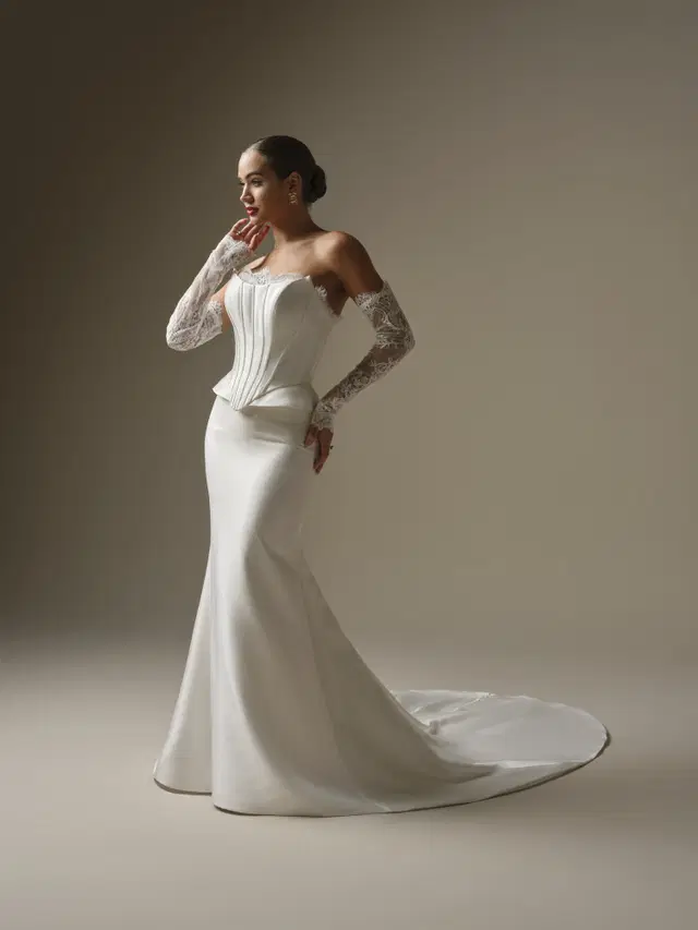 Lassen by Sottero & Midgley: Fit & Flare silhouette, cat eye neckline, lace