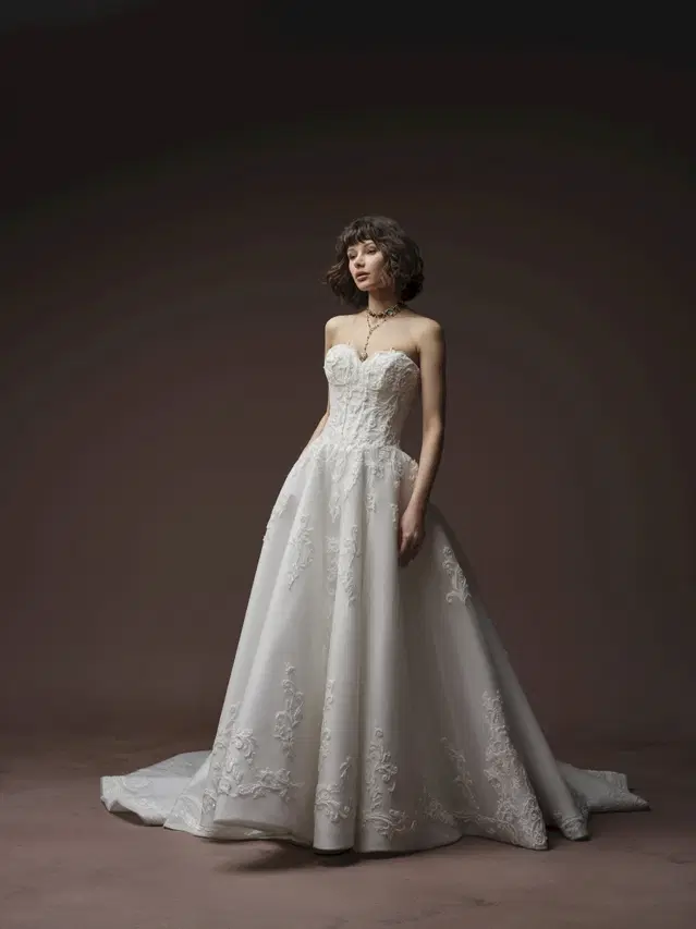GWYNETH by Sottero & Midgley: A-Line silhouette, sweetheart neckline, detachable sleeves, lace