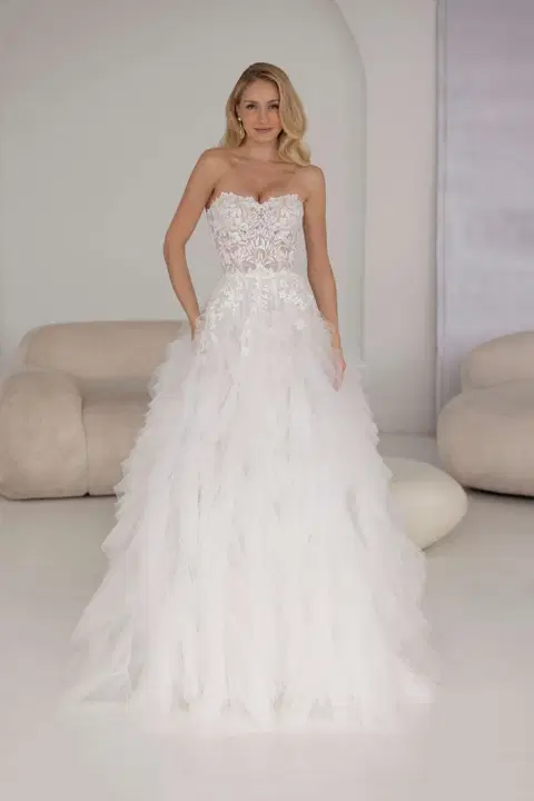 Krissy wedding dress by Jarice, ball gown, tulle