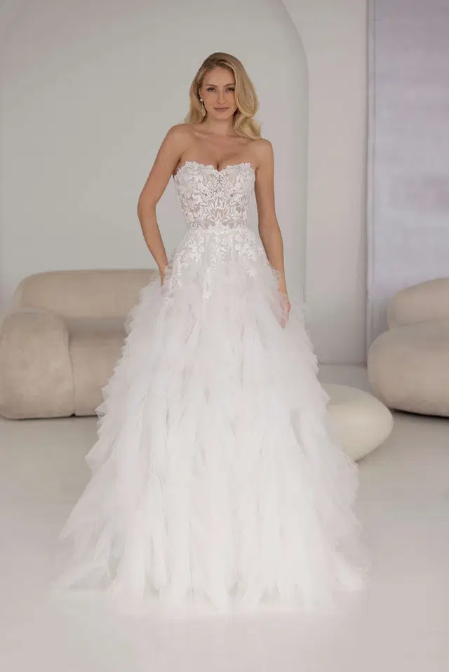 Krissy by Jarice: Ball Gown silhouette, sweetheart neckline, sleeveless, tulle