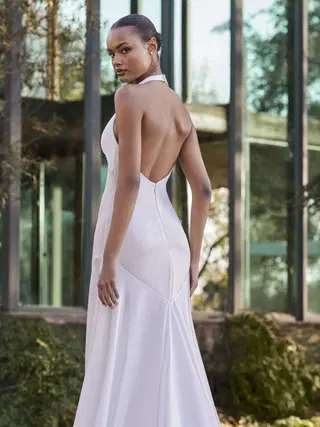 LIELES by Pronovias - view 4 of 4