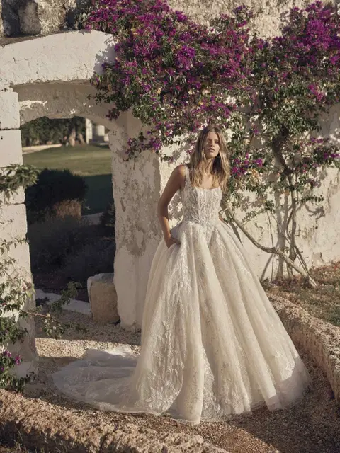 Lissandra Brautkleid von Modeca Bridal, Ballkleid, Spitze