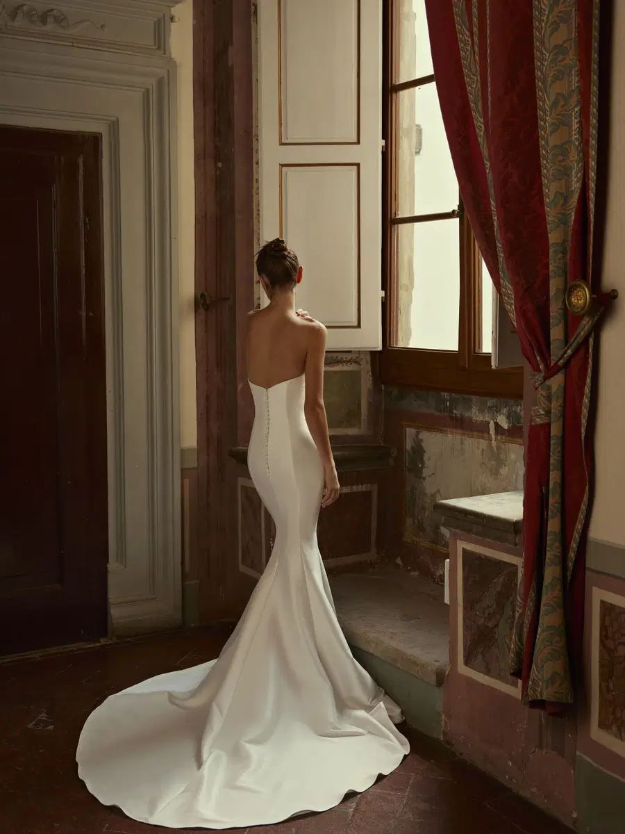Damian by Modeca Bridal - view 5 of 5