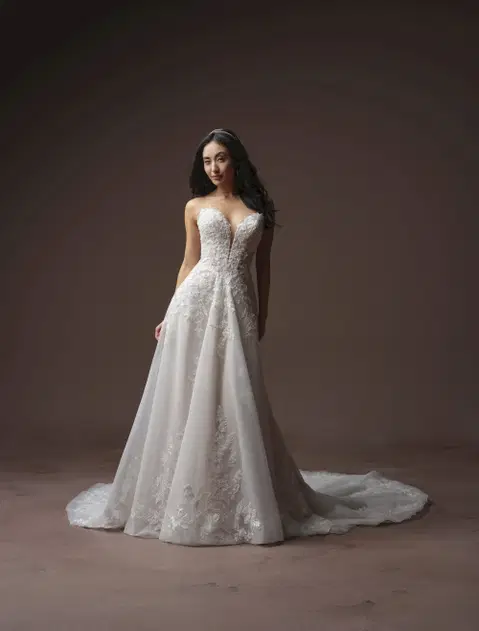 Bernadine wedding dress by Rebecca Ingram, A-line, lace