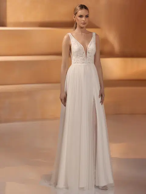 Porta wedding dress by Bianco Evento, A-line, lace