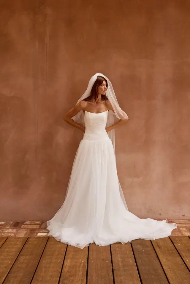 Aire by MWL Bride: A-Line silhouette, straight neckline, sleeveless, tulle