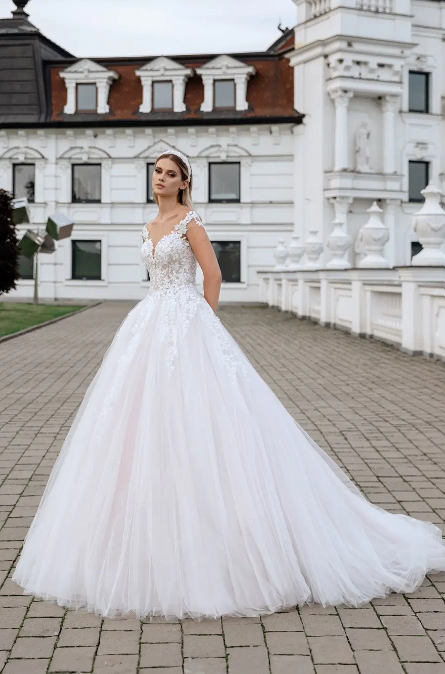 5566 by Serena Bridal: Ball Gown silhouette, V-neck neckline, lace