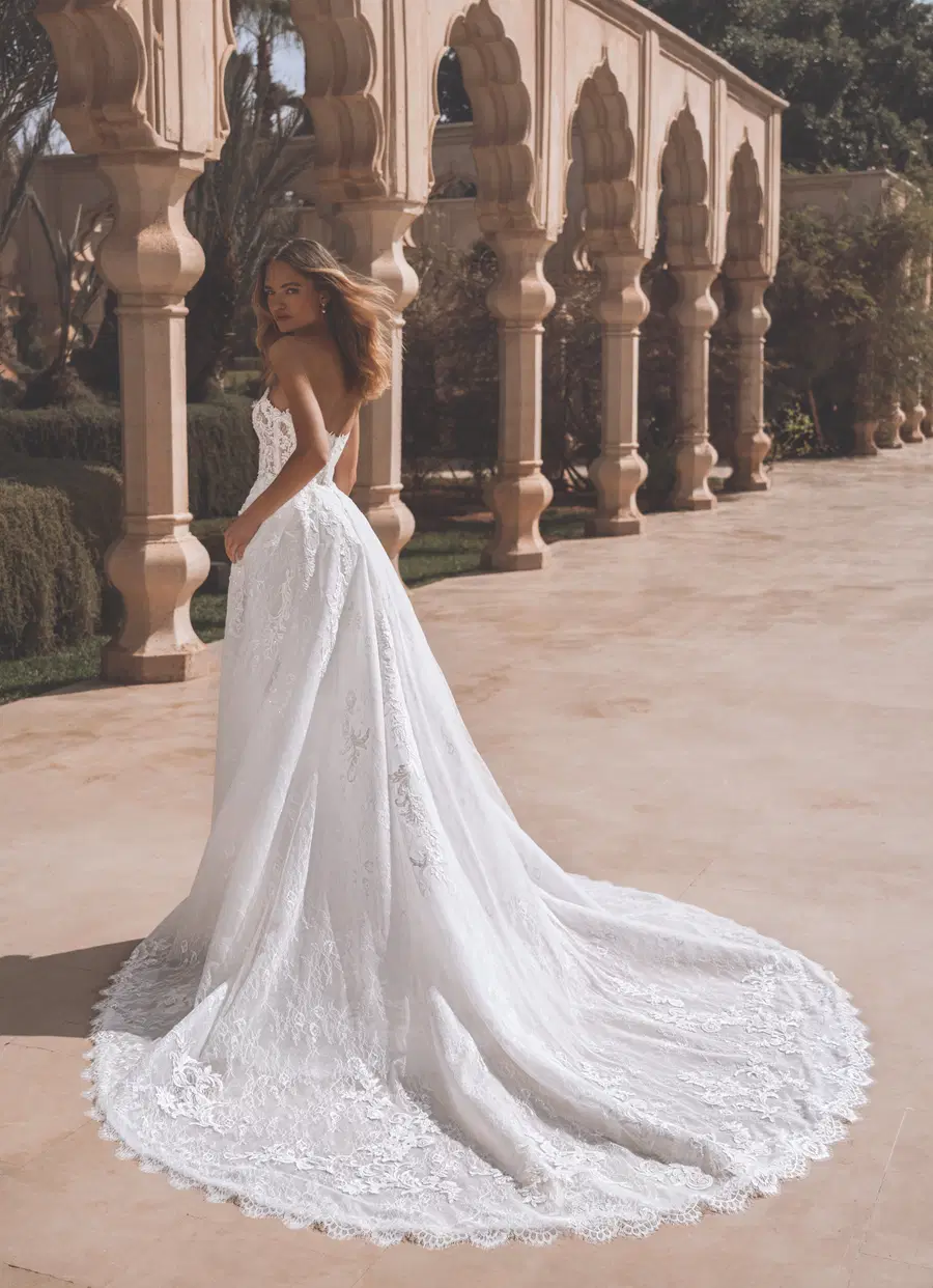Venice by Enzoani - view 6 of 10