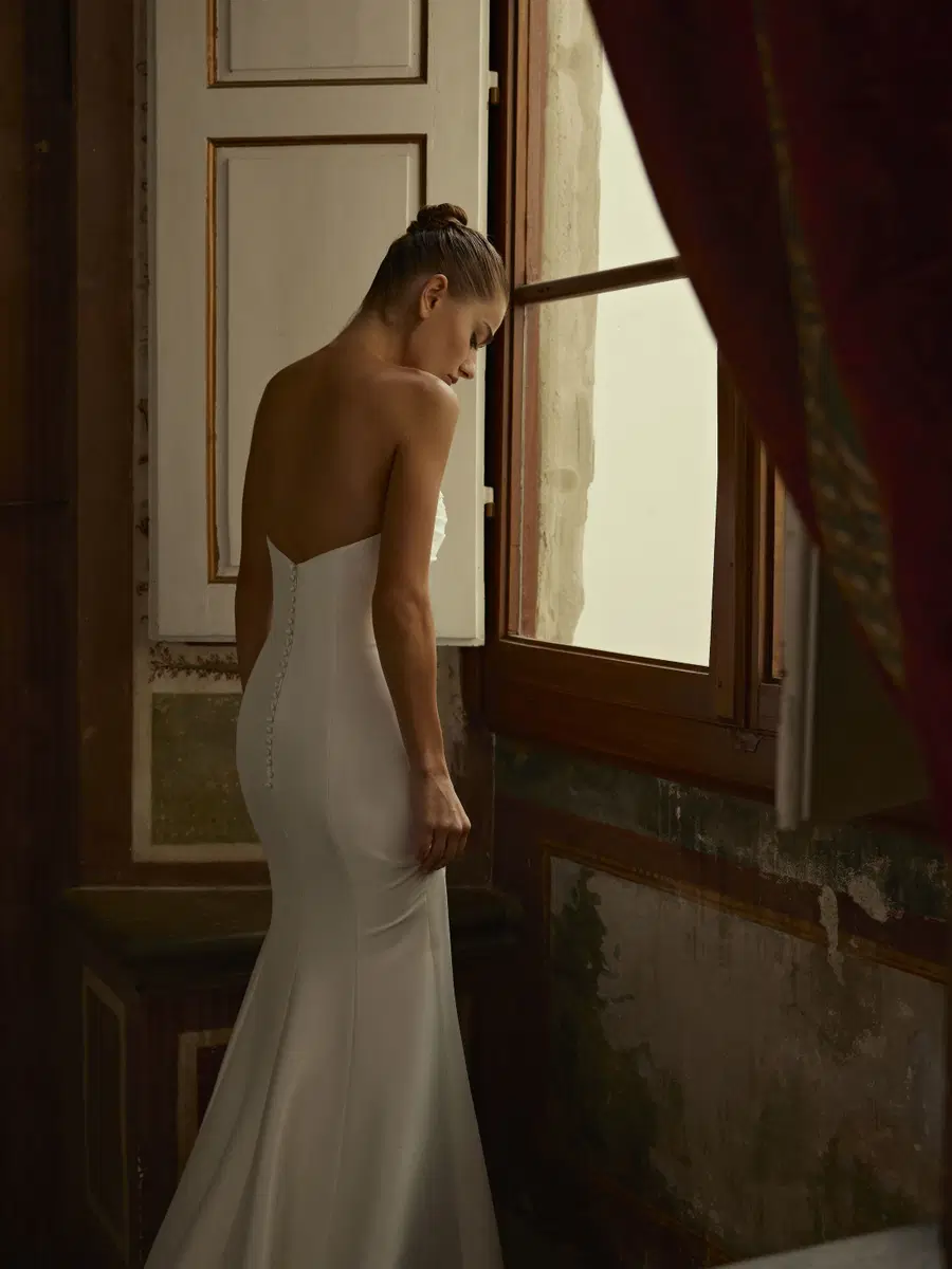 Damian by Modeca Bridal - view 4 of 5