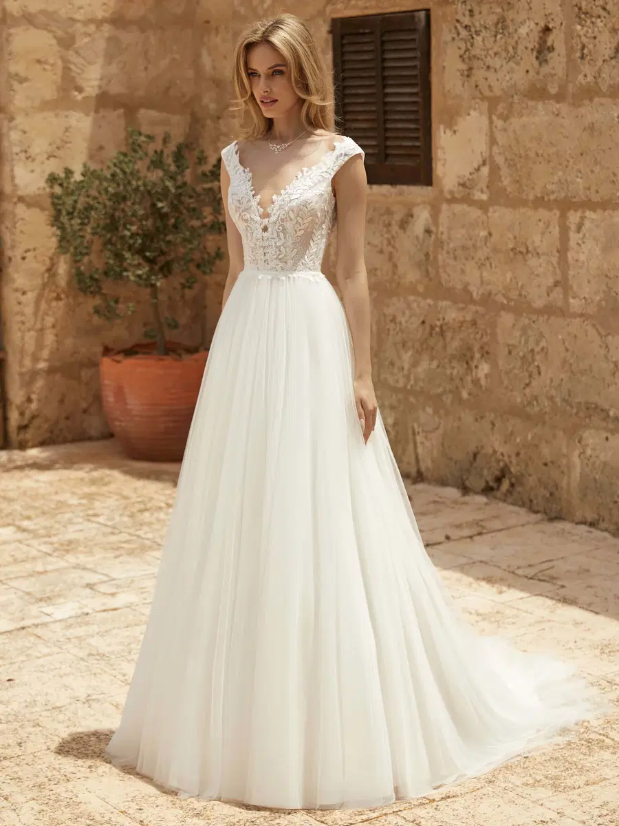 JOLIE by Bianco Evento: A-Line silhouette, deep V-neck neckline, cap sleeves, lace