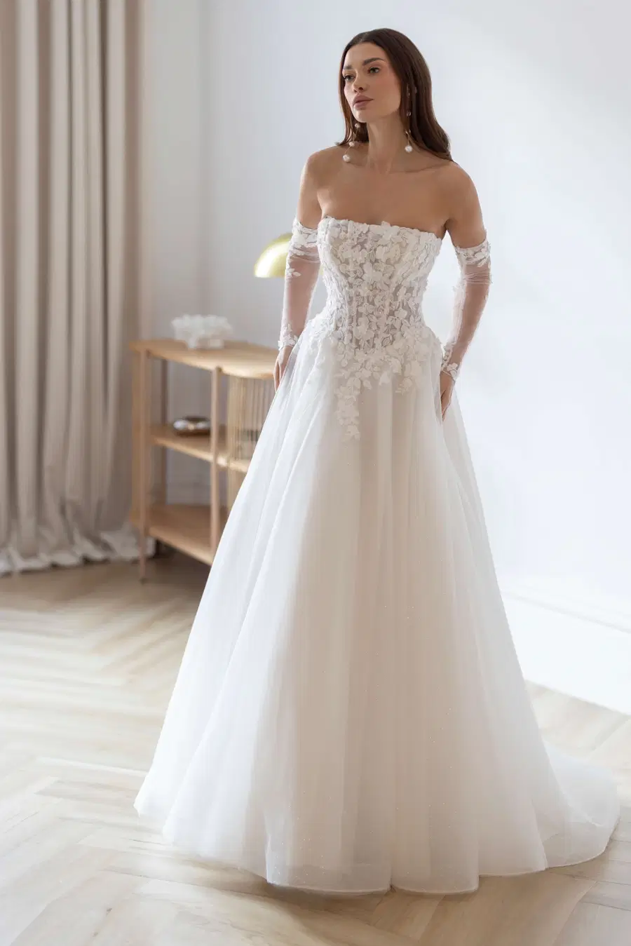 Hermana by Jarice: A-Line silhouette, straight neckline, long sleeves, tulle