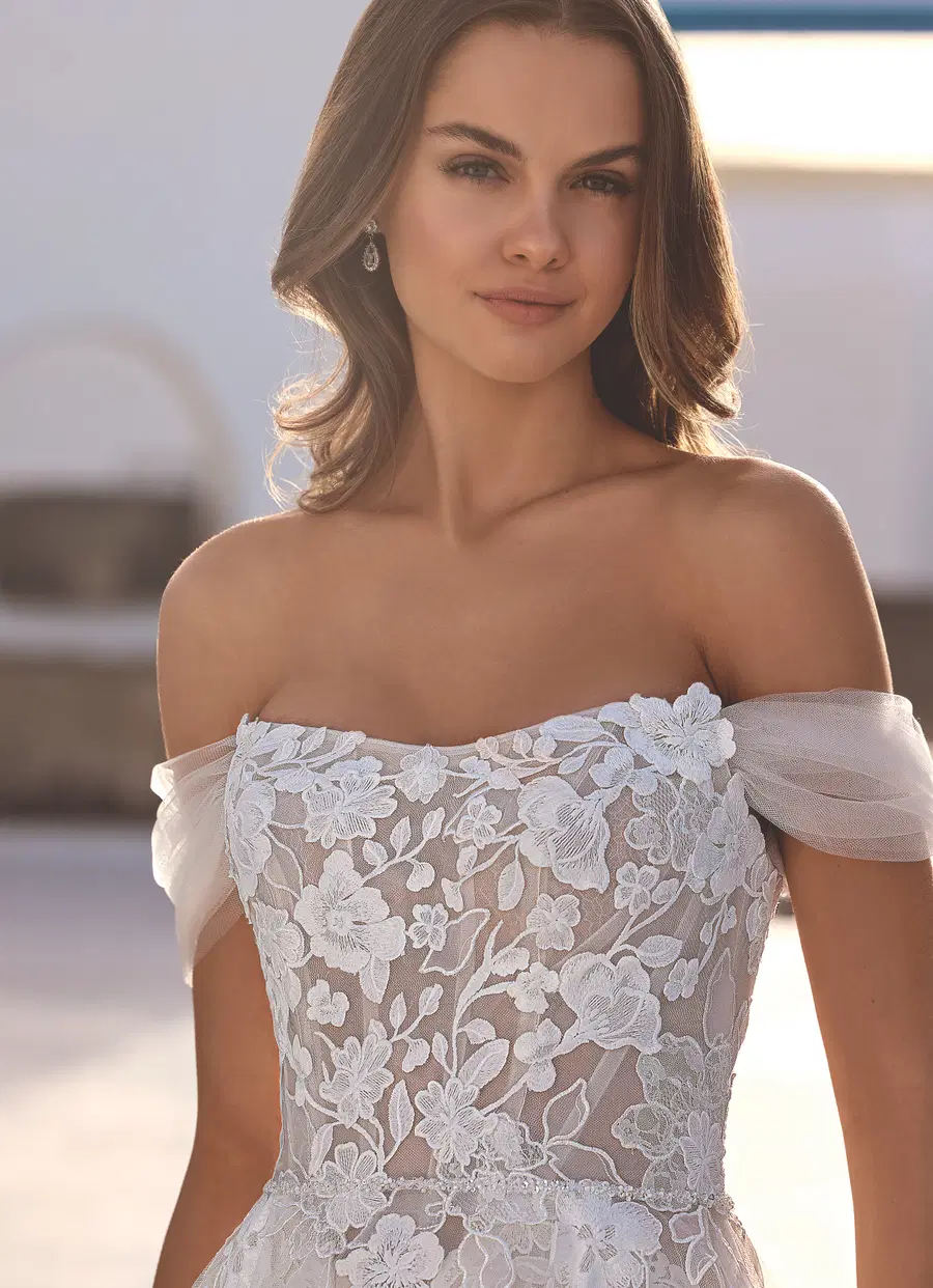 Enola by Enzoani - view 4 of 8