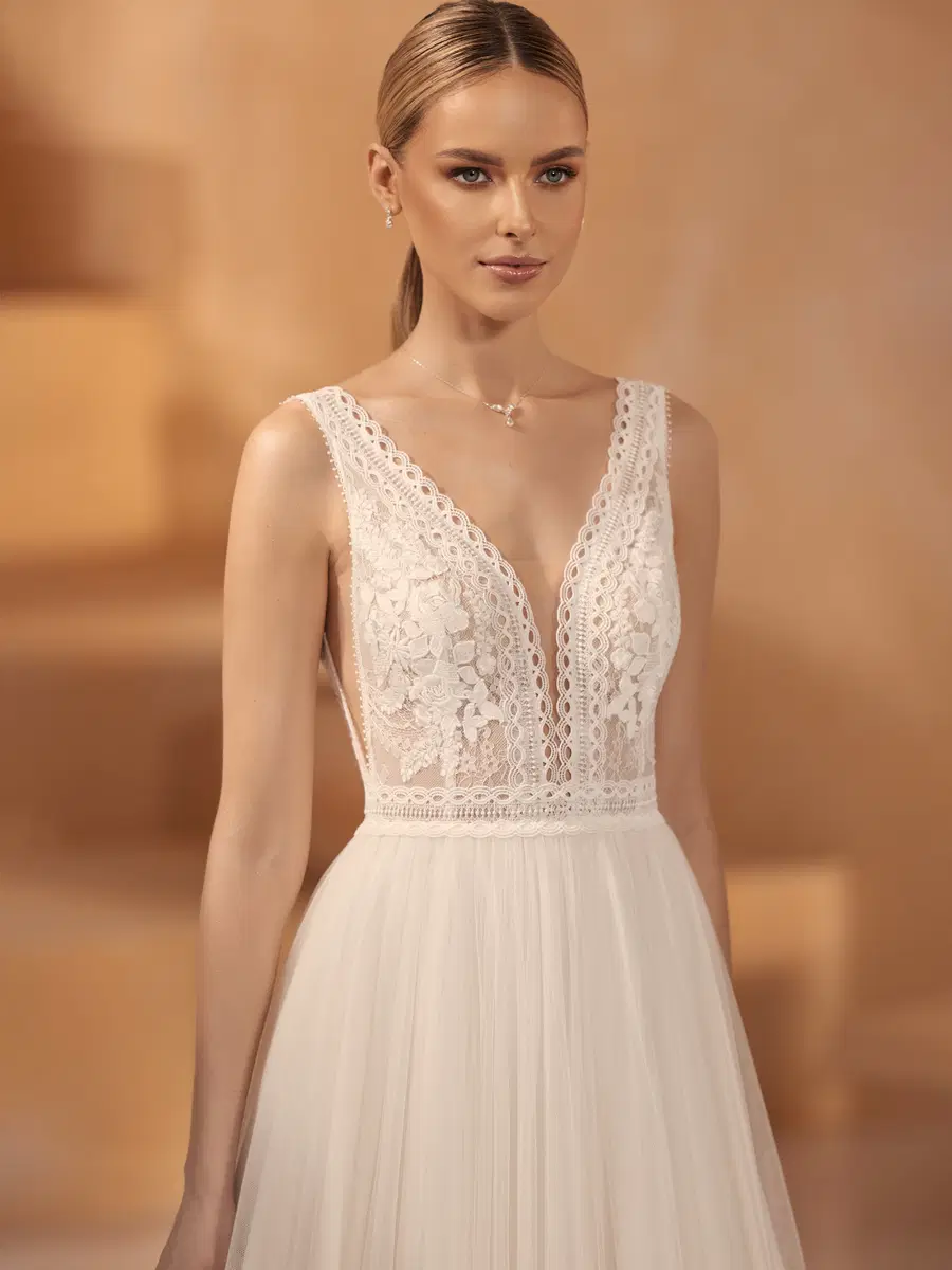 MURIEL by Bianco Evento - view 3 of 4