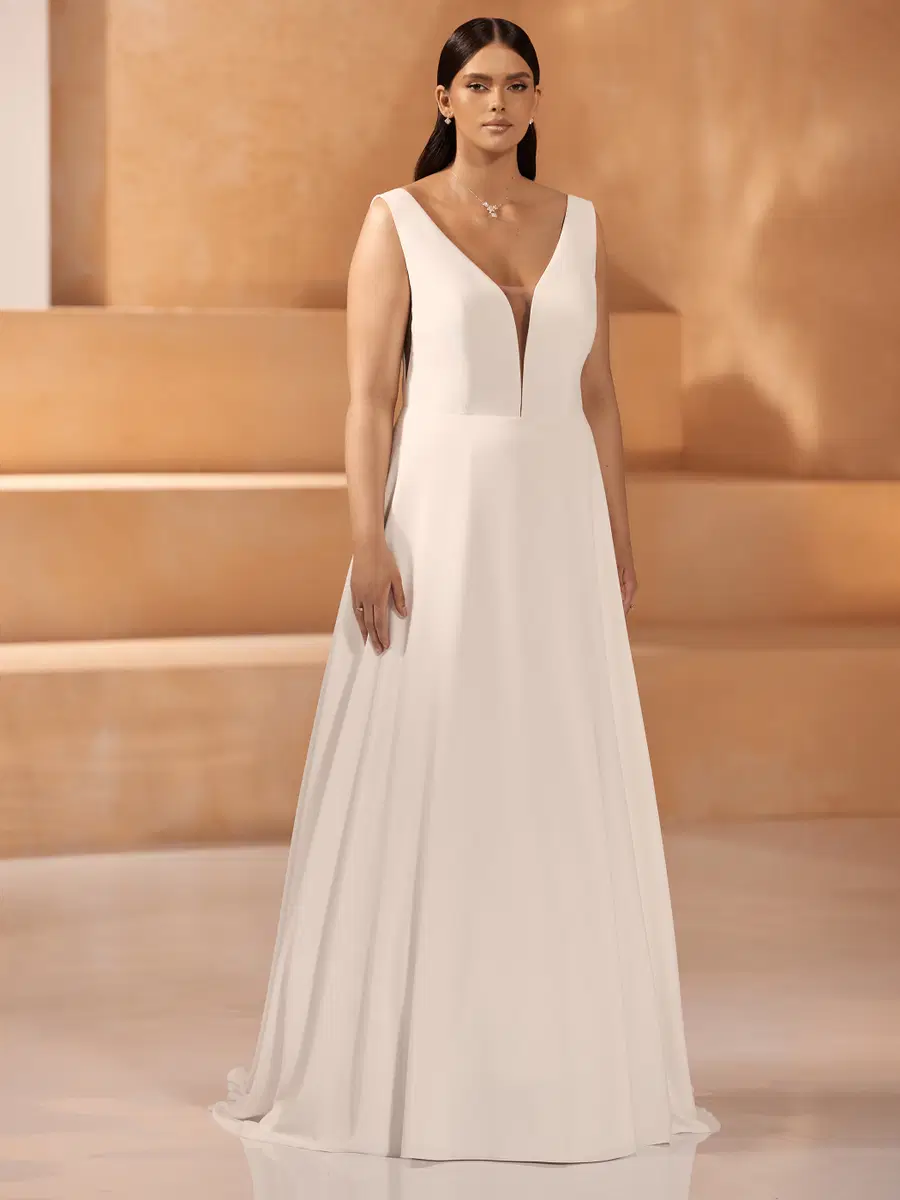 GOBI c by Bianco Evento: A-Line silhouette, deep V-neck neckline, sleeveless, crepe