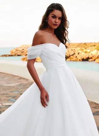 DAISIE by Enzoani - view 6 of 7