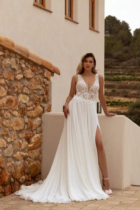 Ella wedding dress by Laue, A-line, chiffon