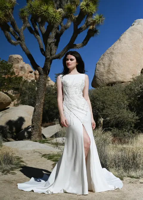 Huntington wedding dress by Dando London, trumpet, crepe